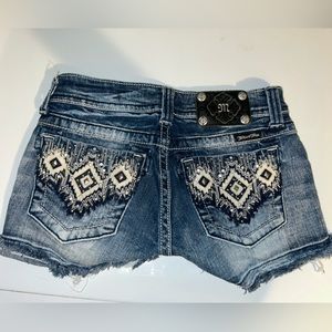 Miss Me shorts, size 26